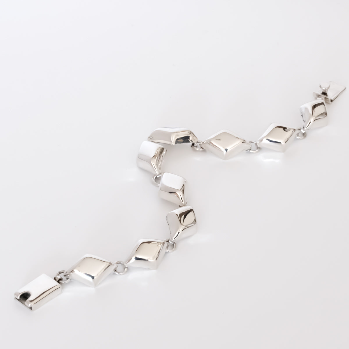 ダイヤモンドシェイプ メキシカン シルバー ブレスレット / Diamond Shape Mexico Silver Bracelet – chili