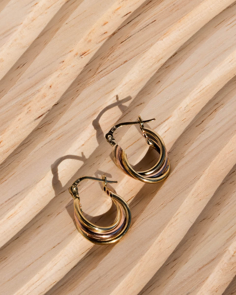Modernist hoop earrings 9K Gold