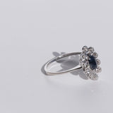 Sapphire and diamond daisy ring 18K Gold